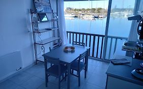 #T2, vue bateau et mer, wifi, 4 pers,piscine,tennis