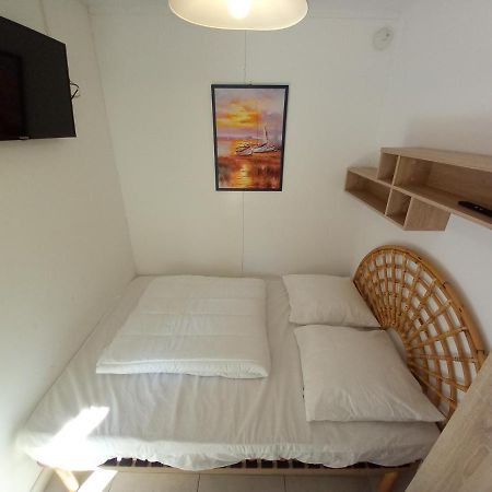 #T2, vue bateau et mer, wifi, 4 pers,piscine,tennis Agde Extérieur photo